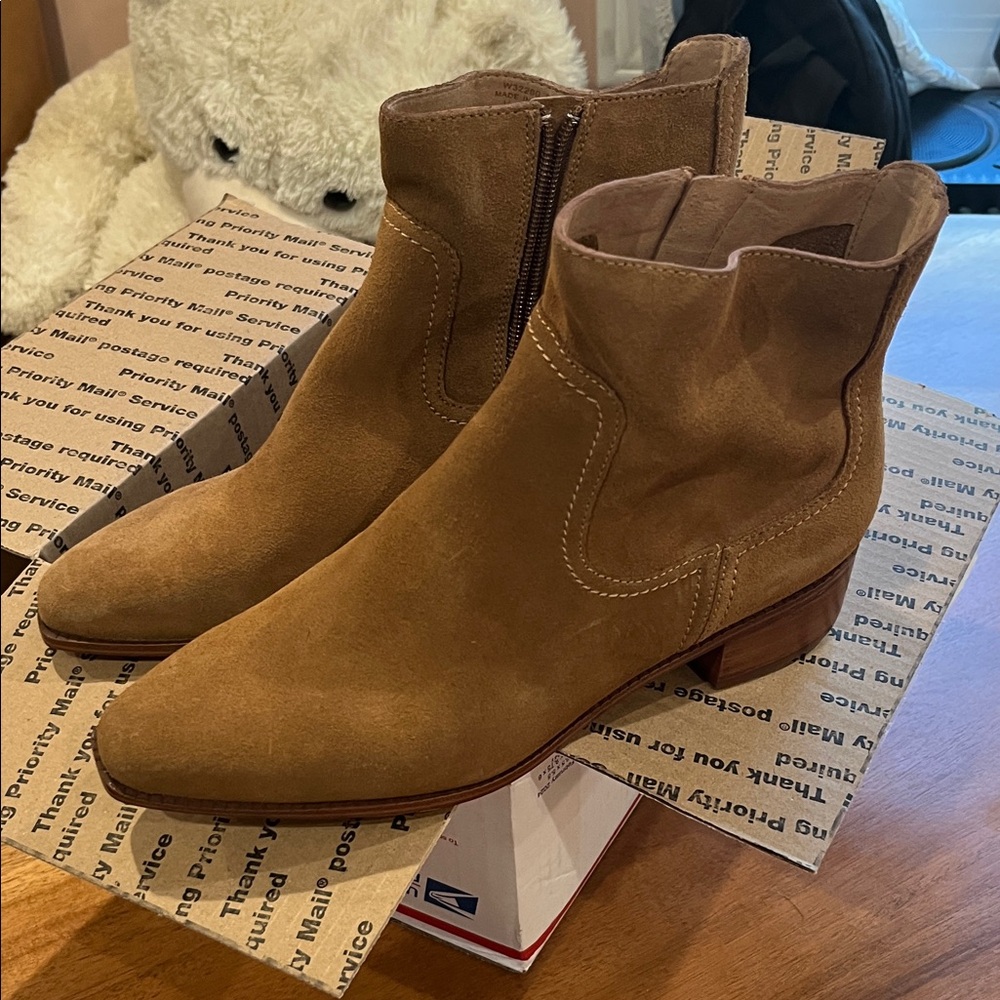 Cole Haan Brown Suede Ankle Booties nwot